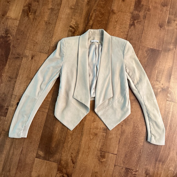 Alice + Olivia Jackets & Blazers - Alice + Olivia Cream Open Front Goat Leather Harvey Suede Crop Jacket XS